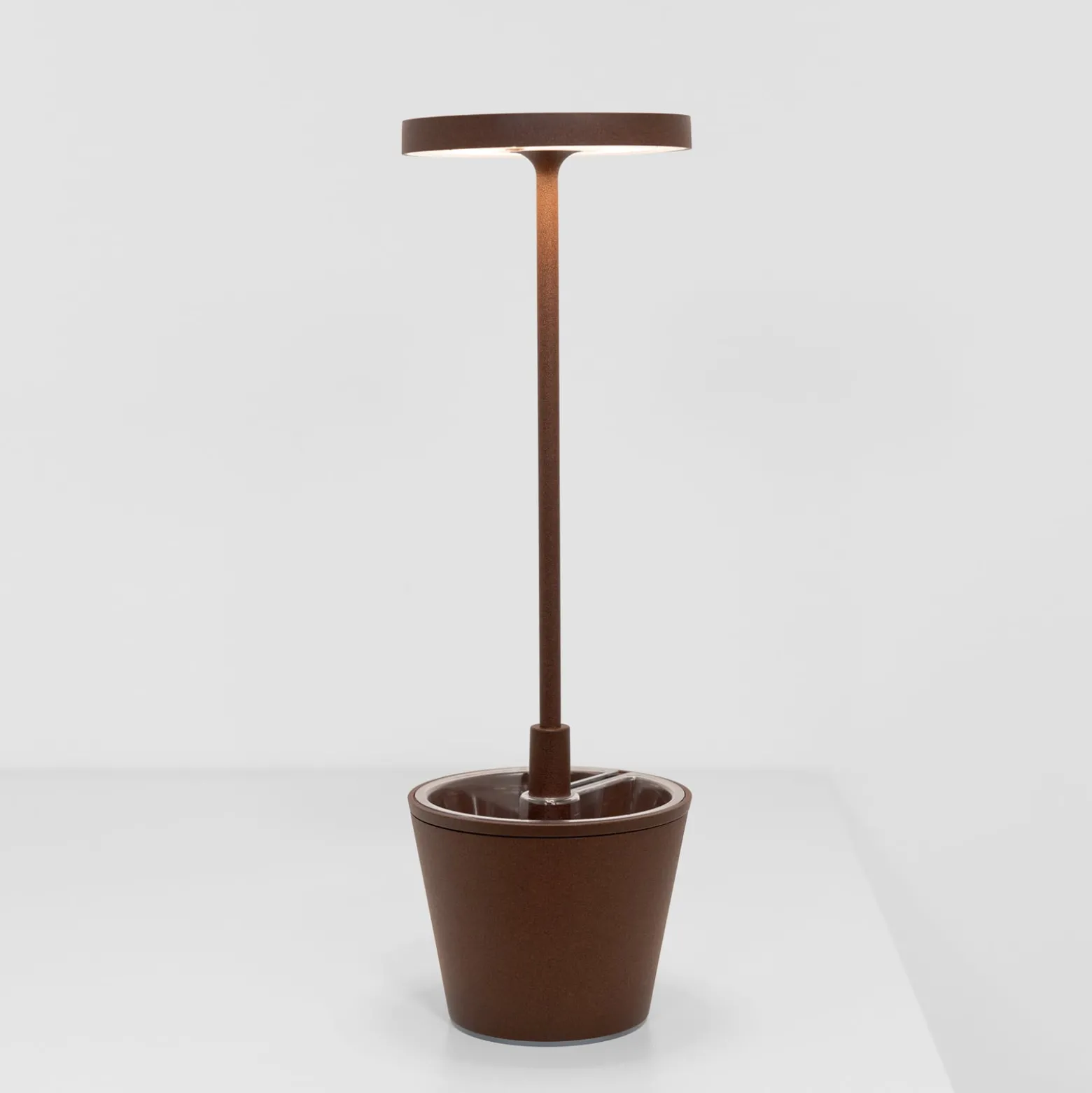 Zafferano Poldina Reverso Akku-Tischlampe corten