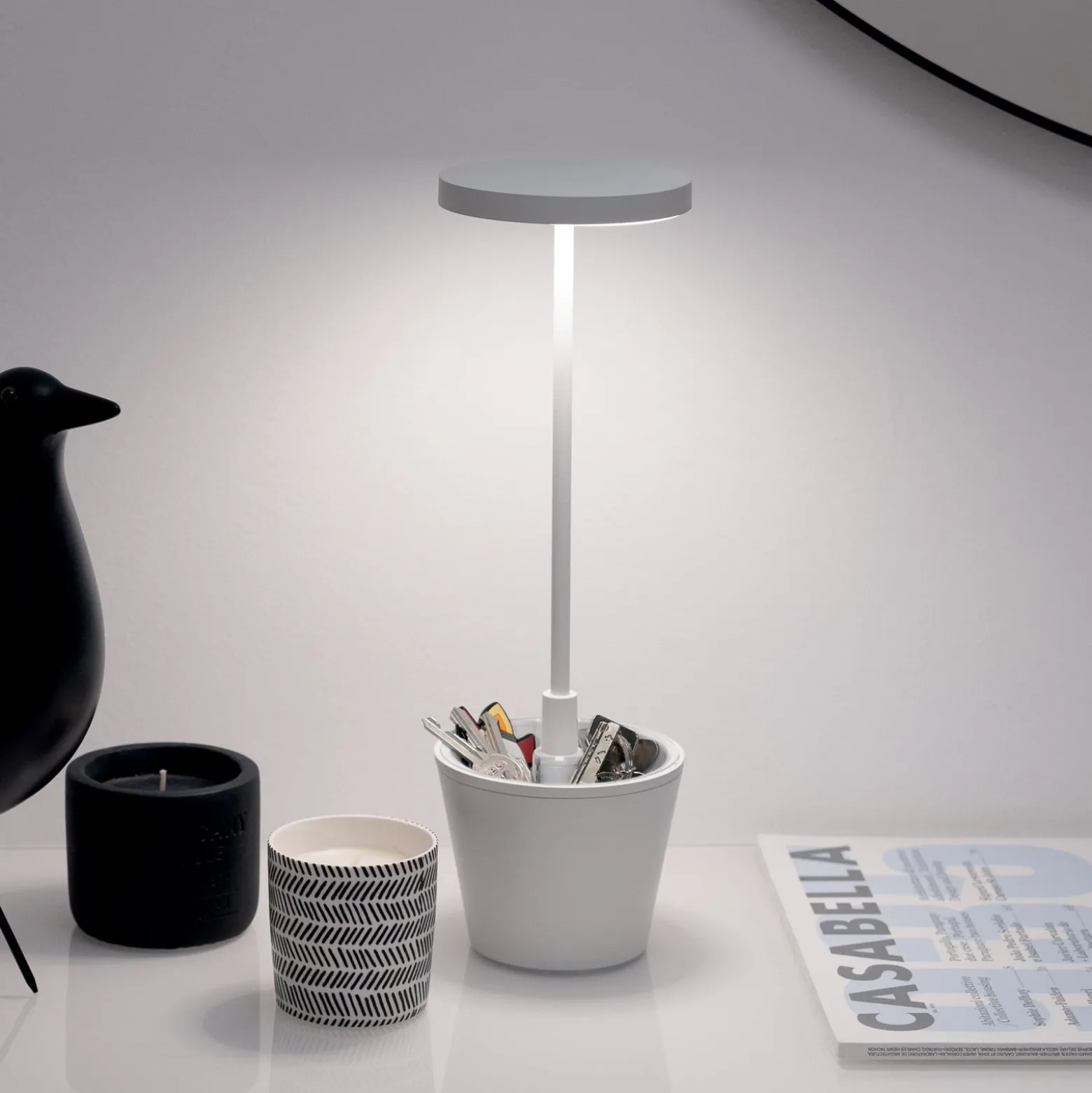 Zafferano Poldina Reverso Akku-Tischlampe weiß